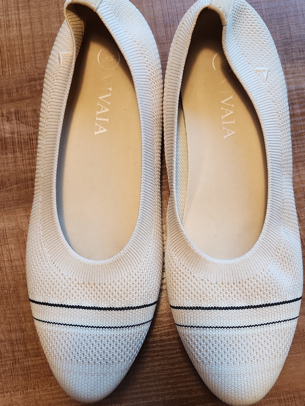 Vivaia Women's Cream Knit Ballet Flats - Comfortable Everyday Slip-Ons